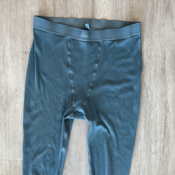 Blue Skims Ribbed Leggings - Picture 2 of 6